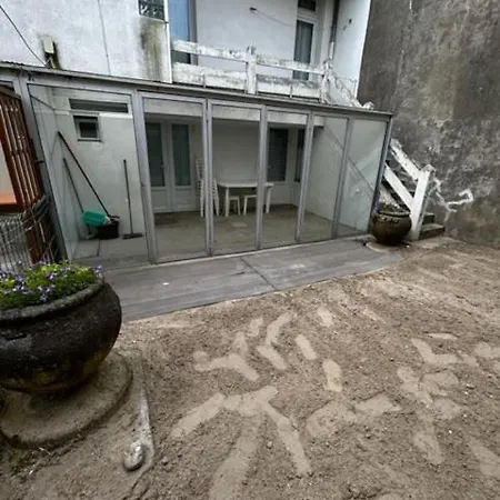 Les Avocettes Apartment